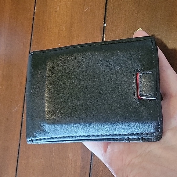 ZITHALI ๐ LEATHER WALLET - Picture 3 of 15